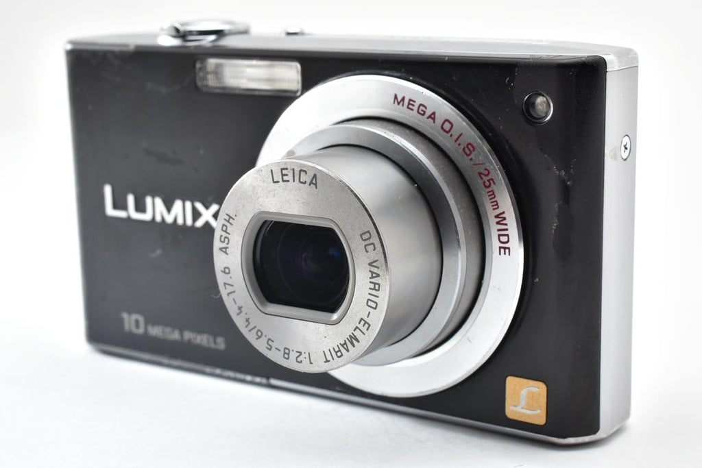 ★ パナソニック Panasonic DMC-FX35 コンパクトデジタルカメラ 動作確認OK 塗装ハゲ・傷・液晶黄ばみも撮影に影響なし ★ #9136