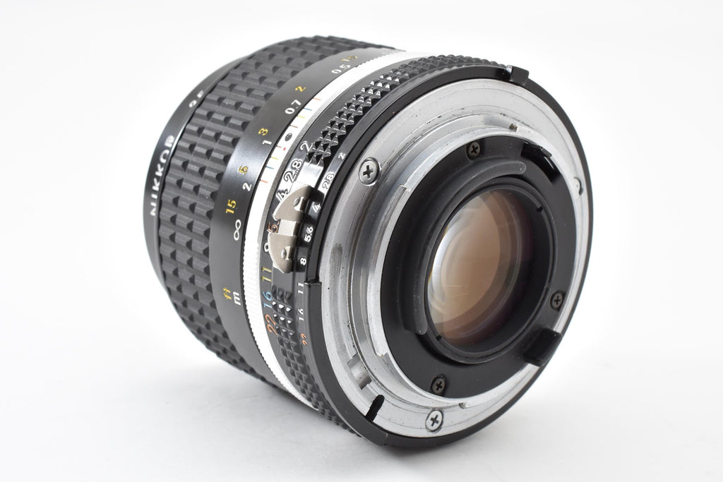★美品★ ニコン Nikon AI-S 35MM F2 SICコーティング シリアル326939 交換レンズ ★ #9184