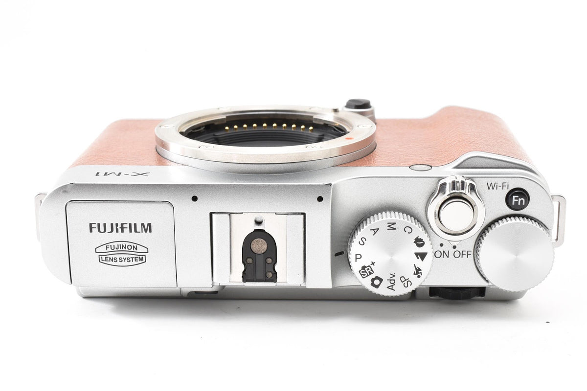 ★ フジフイルム FUJIFILM X-M1 ボディ ブラウン ミラーレス一眼 動作確認済 ★ #9429
