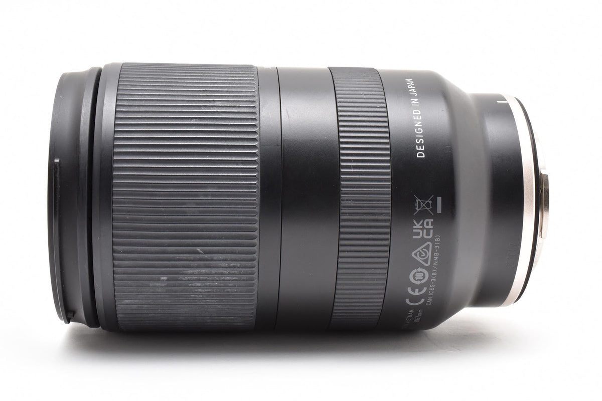★良品★ タムロン TAMRON 18-300MM F3.5-6.3 DI III-A VC VXD / MODEL B061 (ソニーE/APS-C用) ★ #9442