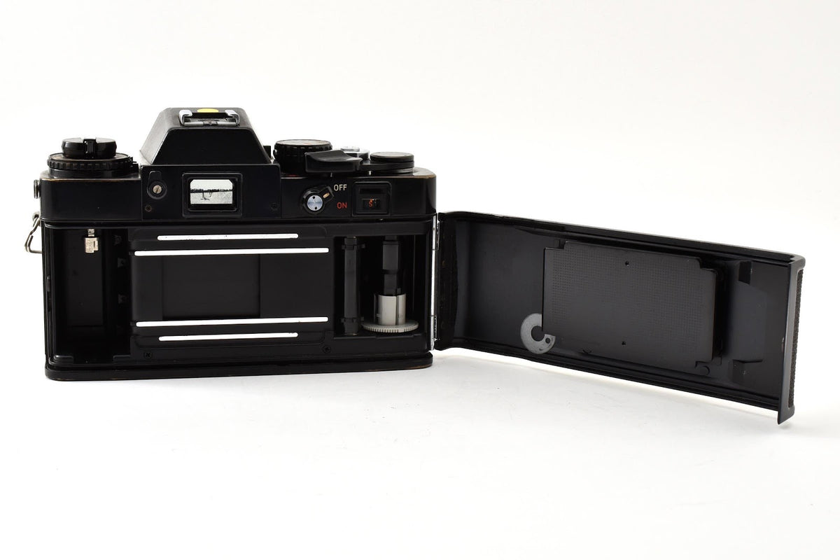 ★訳あり★ ミノルタ MINOLTA XE ボディ ブラック フィルム一眼レフカメラ ★ #9320