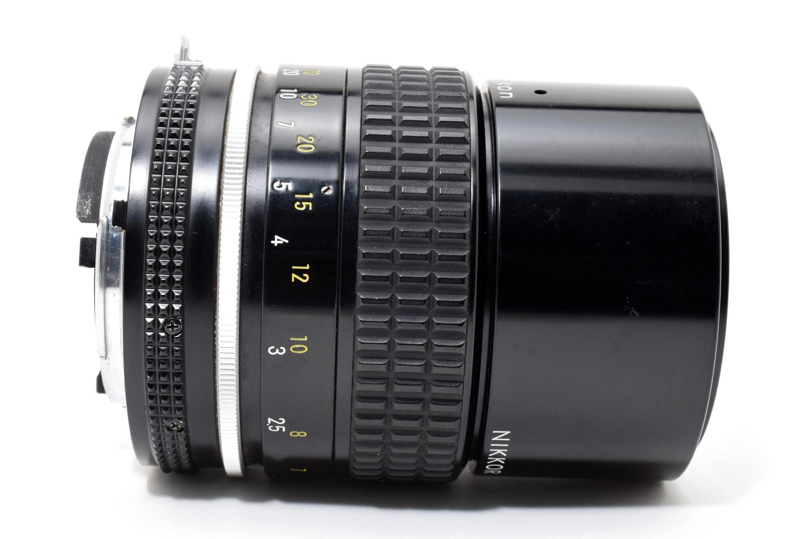 ★美品★ ニコン Nikon AI NIKKOR 135M 2.8 単焦点 MFレンズ ★ #8697