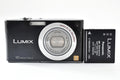 ★ パナソニック Panasonic DMC-FX35 コンパクトデジタルカメラ 動作確認OK 塗装ハゲ・傷・液晶黄ばみも撮影に影響なし ★ #9136