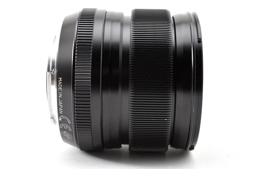 ★良品★ フジフイルム FUJIFILM SUPER EBC XF14mm F2.8 R 単焦点レンズ ★ #8986