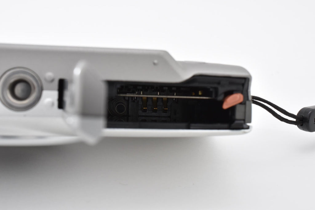 ★良品★ キャノン CANON POWERSHOT A4000 IS コンパクトデジタルカメラ ★ #9097