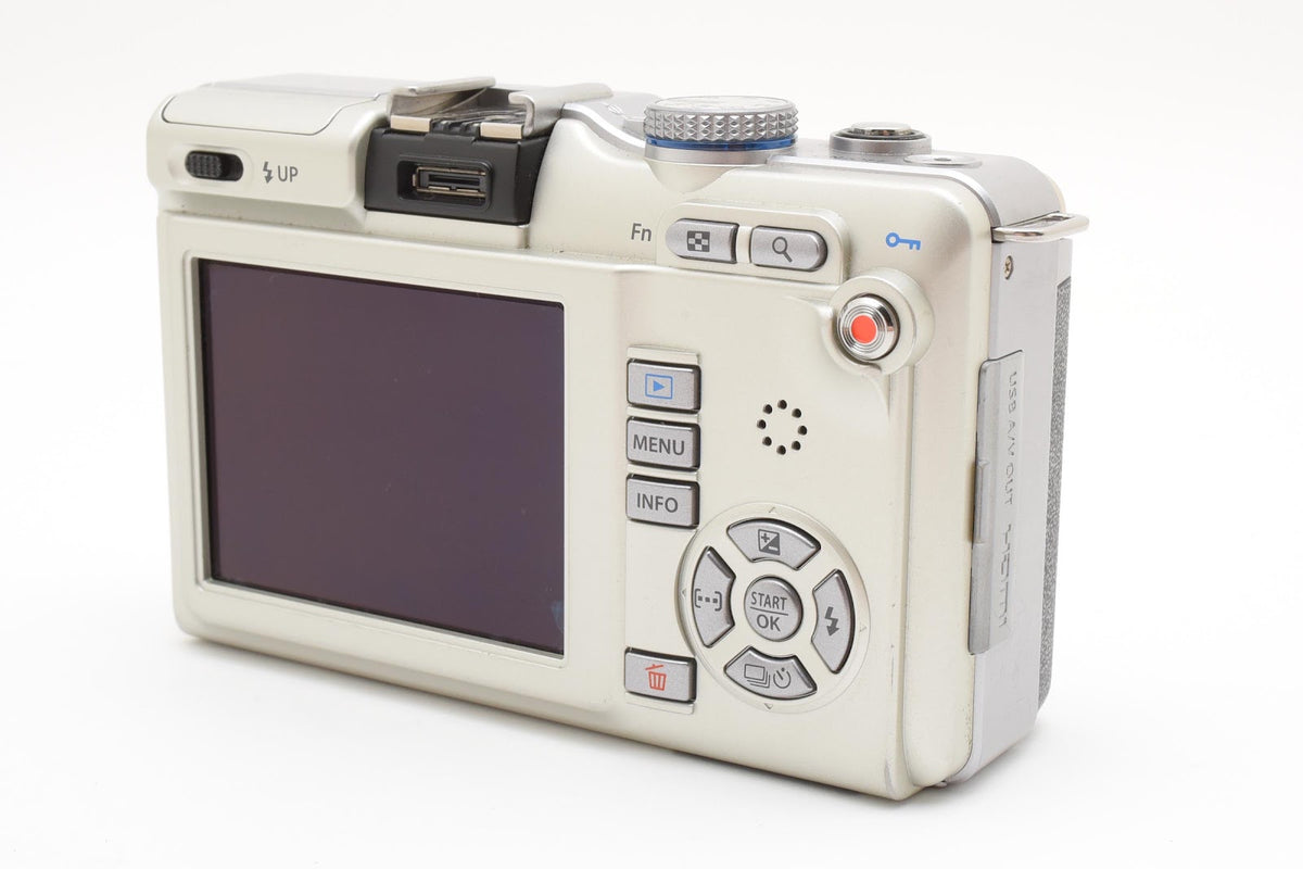 ★良品★ オリンパス Olympus ショット数5746回 E-PL1 シルバー ボディ ミラーレス一眼 ★ #9205