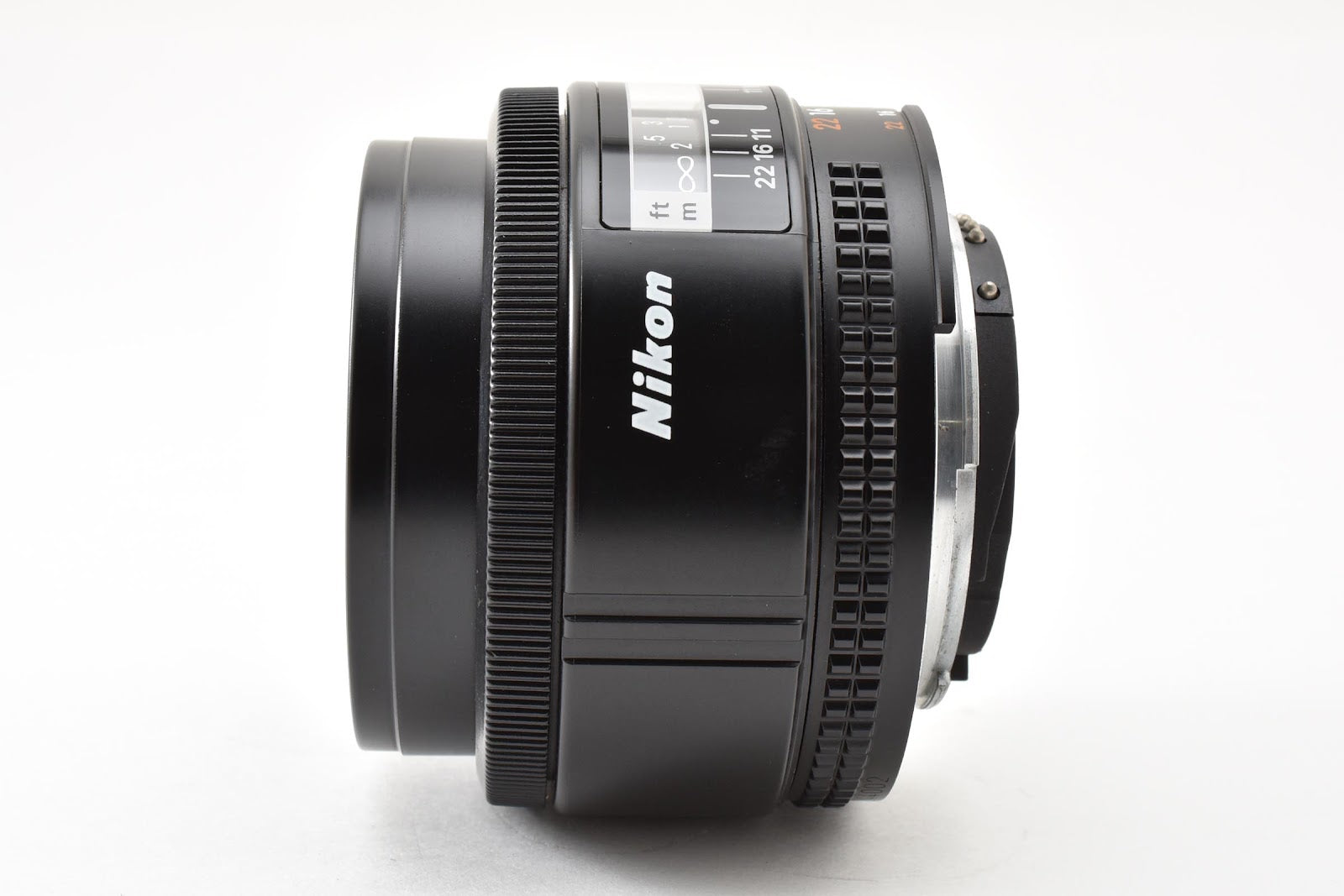 ★美品★ ニコン Nikon AF NIKKOR 24mm F2.8 広角 単焦点レンズ ★ #8819