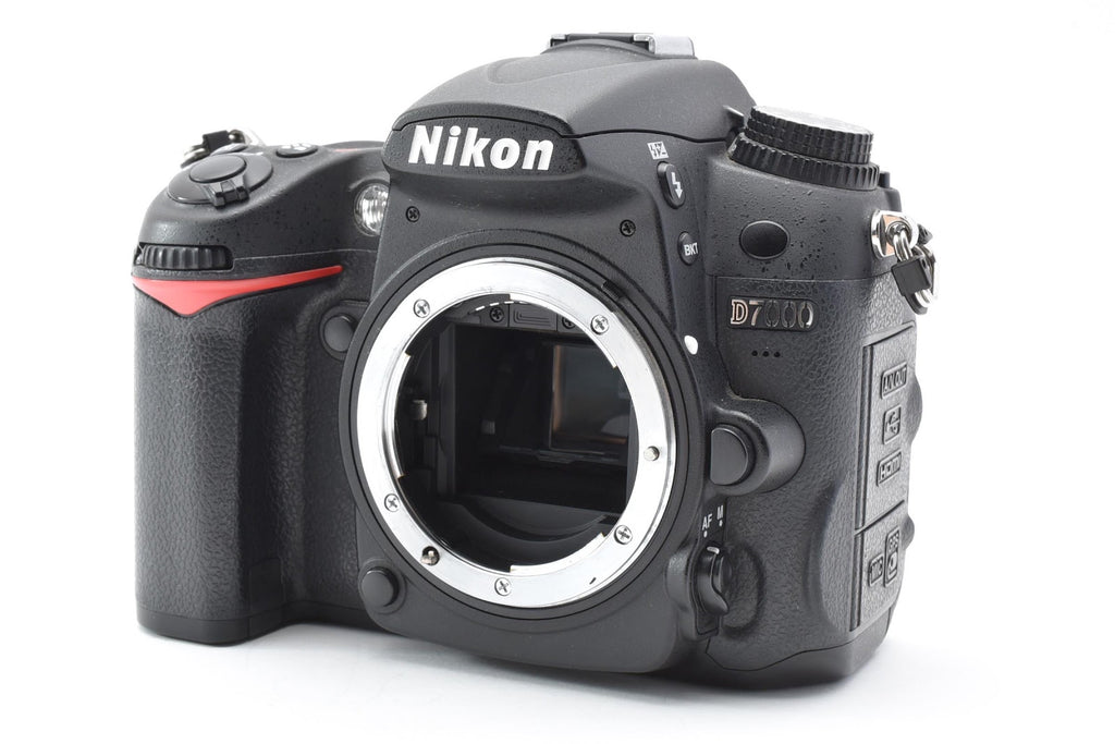 ★現状品★ ニコン Nikon ショット数10,890回 D7000 ボディ 1620万画素 デジタル一眼レフ ★ #9028