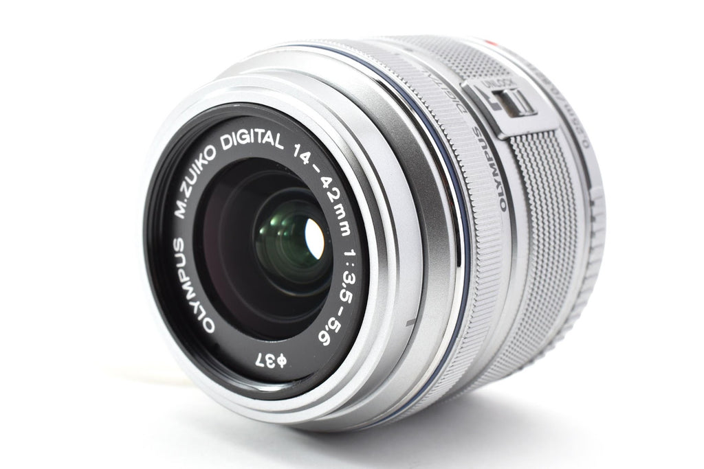 ★良品★ オリンパス Olympus M.ZUIKO DIGITAL ED 14-42MM F3.5-5.6 II R シルバー デジタルレンズ ★ #9056