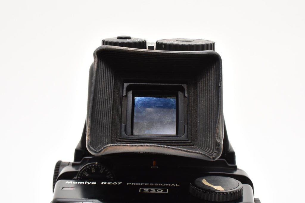 ★動作品★ マミヤ Mamiya RZ67 PROFESSIONAL ボディAE プリズムファインダー II FE701 220フィルムホルダー 中判カメラ ★ #8579