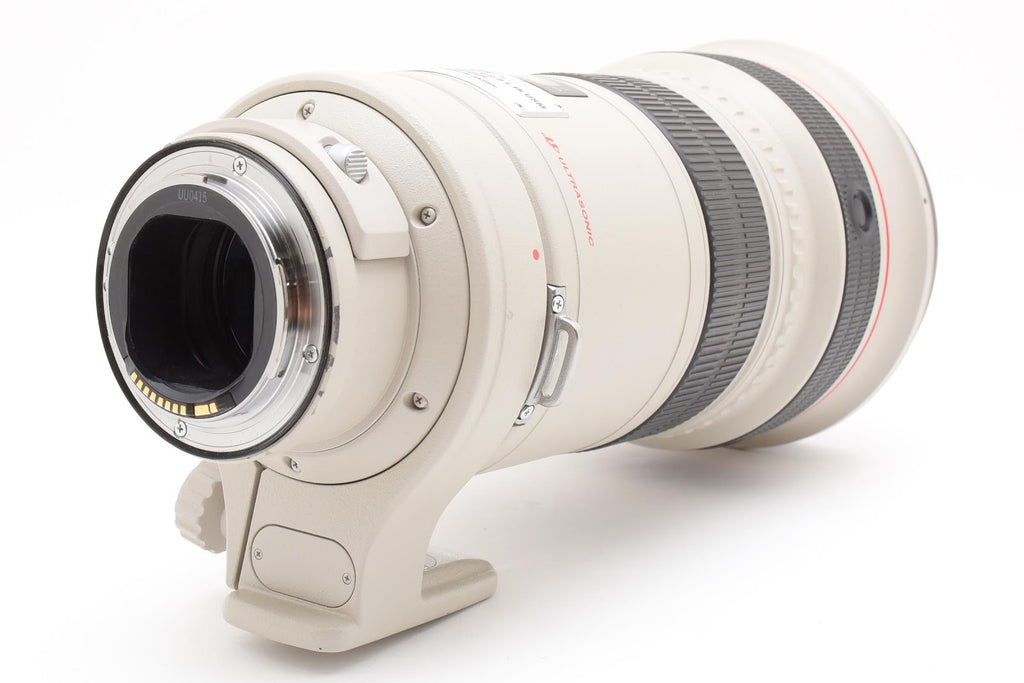 ★良品★ キヤノン CANON EF300MM F2.8L IS USM レンズ ケース付き 鍵あり ★ #8944