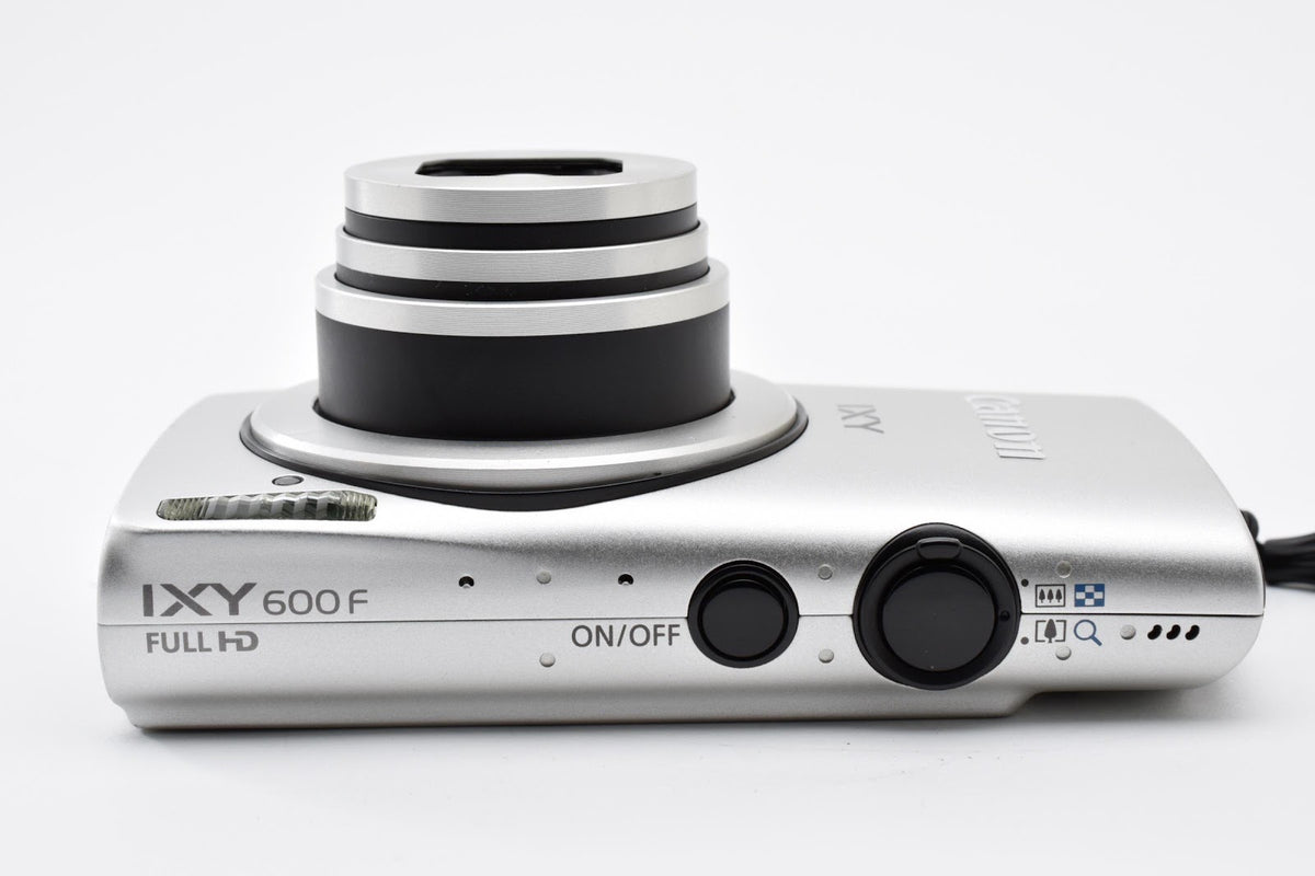★良品★ キャノン CANON IXY 600F シルバー コンパクトデジタルカメラ ★ #9301