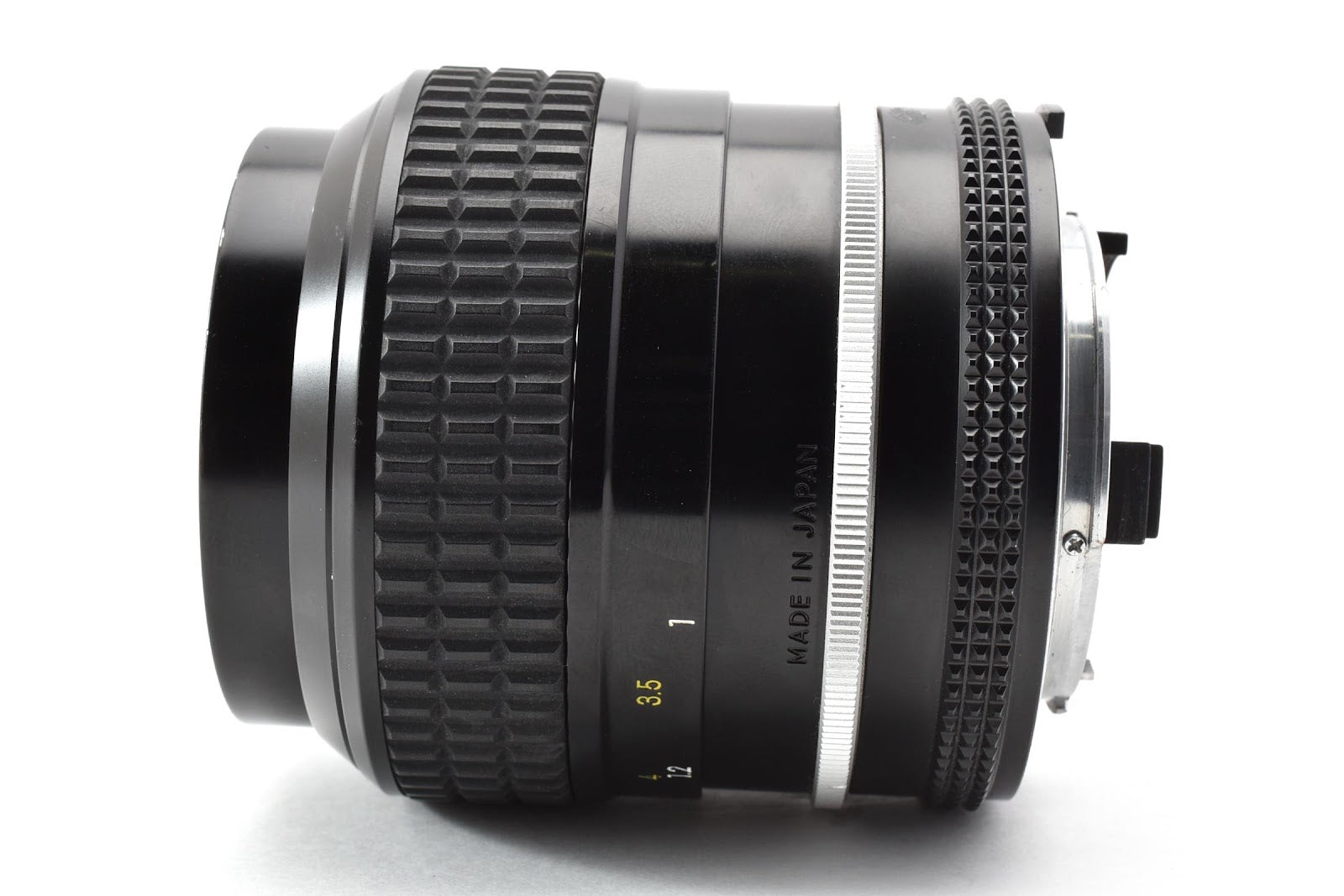 ★美品★ ニコン Nikon AI 105MM F2.5 MF 単焦点レンズ ★ #9018