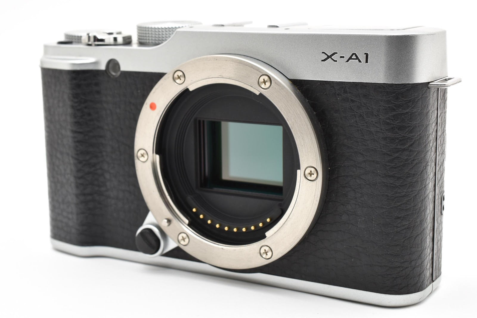 ★良品★ フジフイルム FUJIFILM X-A1 ボディ シルバー ミラーレス一眼 【1630万画素】 ★ #8628
