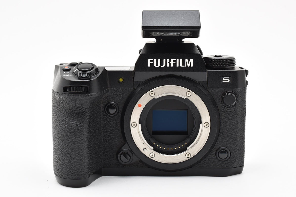 ★良品★ フジフイルム FUJIFILM ショット数15,090回 X-H2S ボディ  EF-X8 充電ケーブル付き デジタルカメラ ★ #9251