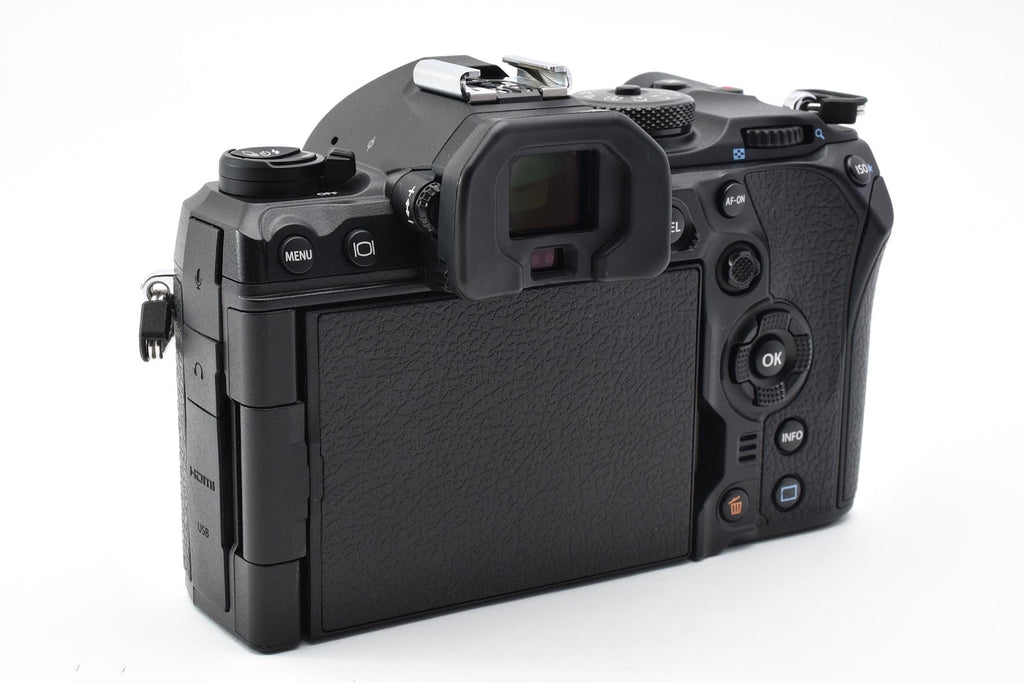 ★良品ショット数3820回★ OM SYSTEM OM-1 MARK II ボディ ミラーレス一眼 ★ #8862