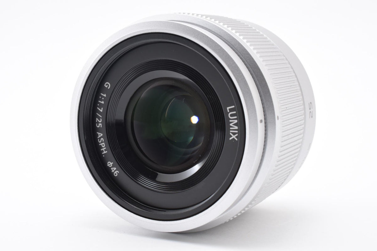★美品★ パナソニック Panasonic LUMIX G 25MM F1.7 ASPH. H-H025 シルバー デジタルカメラ用レンズ ★ #9435