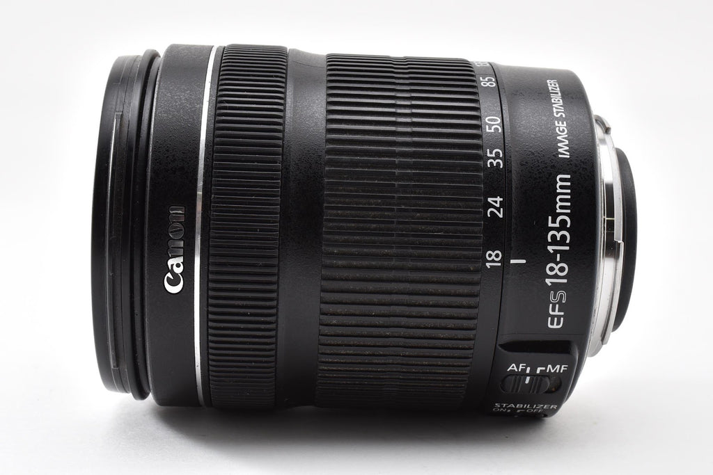 ★美品★ キヤノン CANON EF-S 18-135mm F3.5-5.6 IS STM レンズ ★ #8927