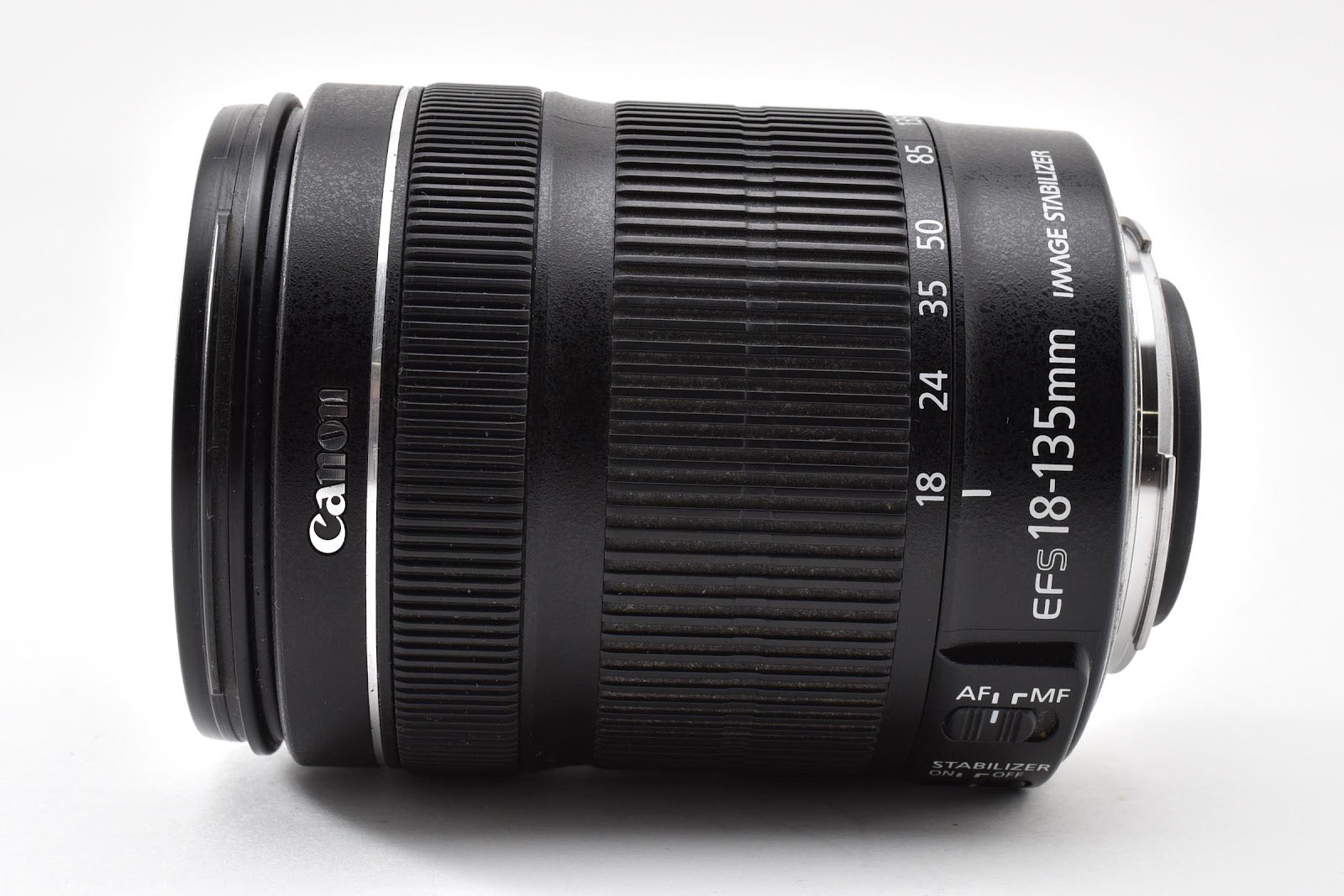 ★美品★ キヤノン CANON EF-S 18-135mm F3.5-5.6 IS STM レンズ ★ #8927