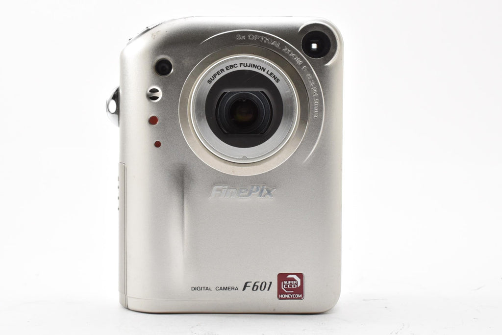 ★良品★ フジフイルム FUJIFILM FINEPIX F601 デジタルカメラ 小スレあり 動作確認OK ★ #8874