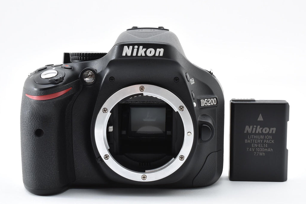 ★美品ショット数21,360回★ ニコン Nikon  D5200 ボディ デジタル一眼レフカメラ ★ #9387