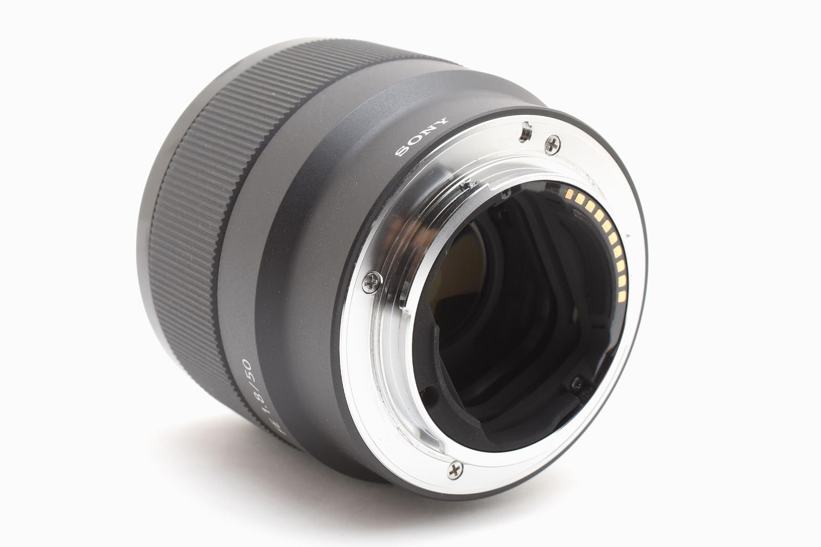 ★極上品★ ソニー SONY FE 50MM F1.8 SEL50F18F 単焦点レンズ 美品 ★ #8666