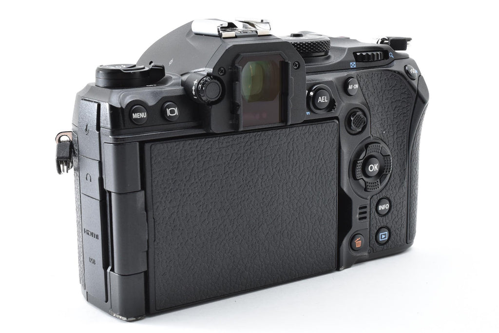 ★美品★ ショット数16094回 OM SYSTEM OM-1 ボディ 元箱付属品充実 ミラーレス一眼  ★ #9386