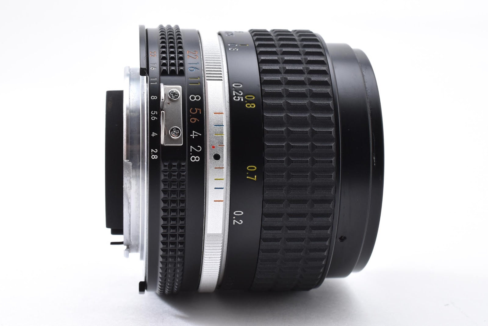 ★美品★ ニコン Nikon AI-S NIKKOR 28MM F2.8 単焦点レンズ フィルムカメラ用 美品 動作良好 光学クリア ★ #8950