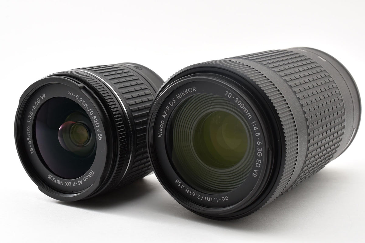 ★美品★ ニコン Nikon ショット数11200回 D5600 ダブルズームキット デジタル一眼レフ ★ #9214