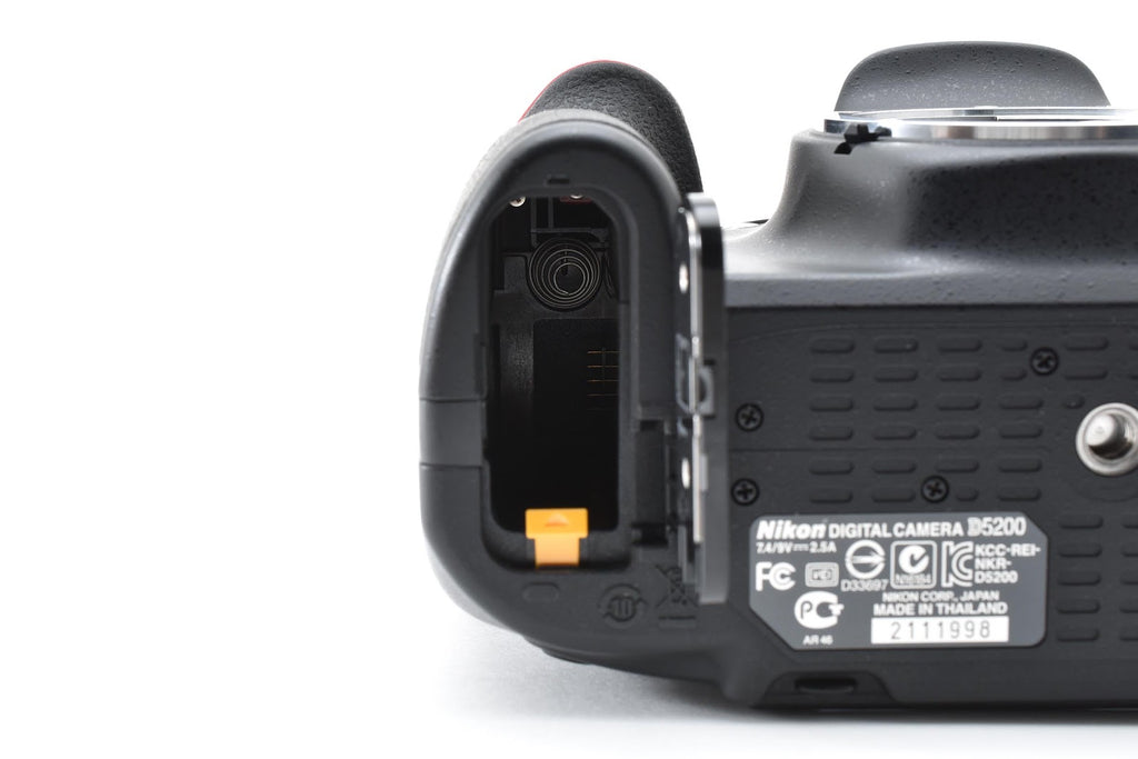 ★美品ショット数21,360回★ ニコン Nikon  D5200 ボディ デジタル一眼レフカメラ ★ #9387