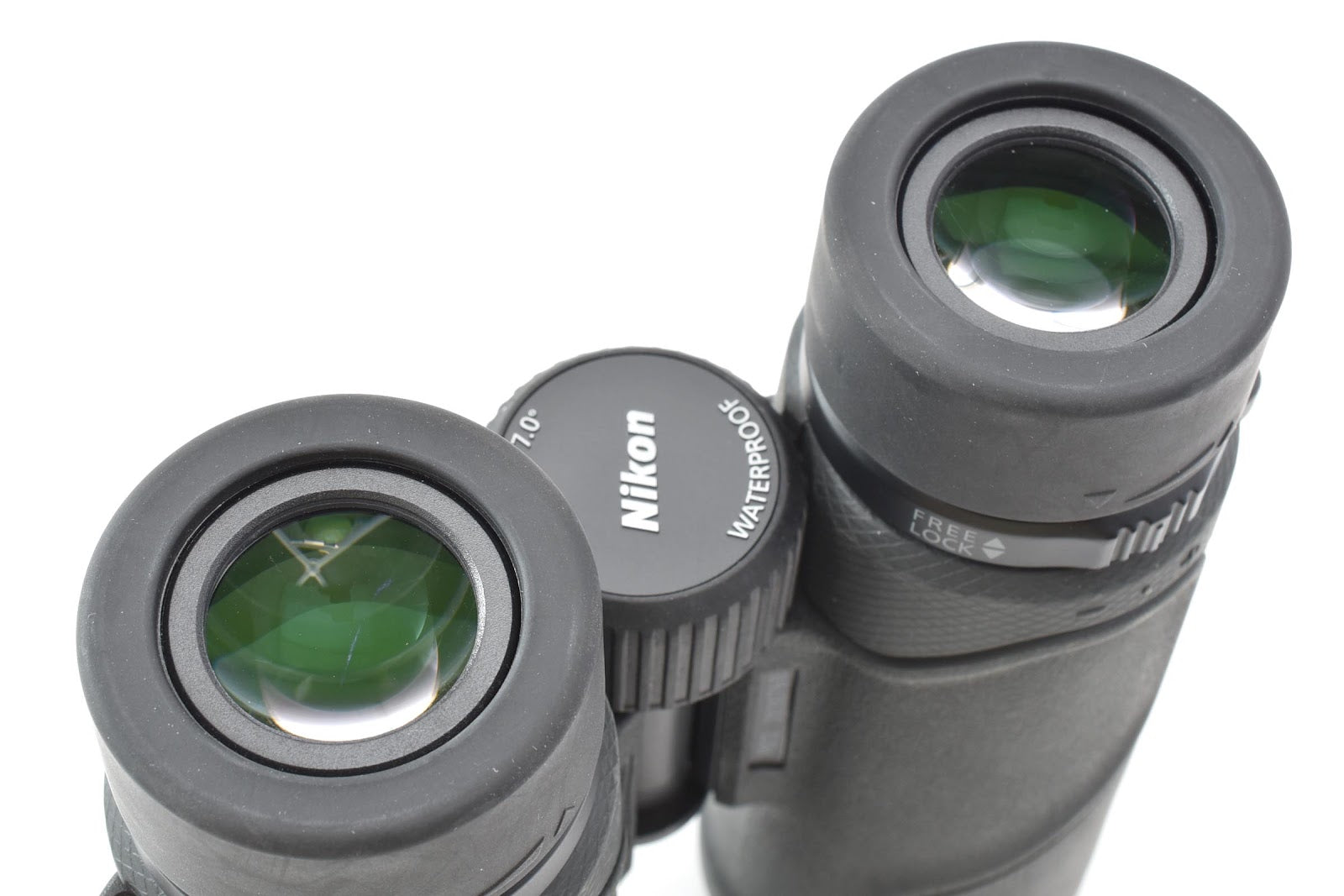 ★美品★ ニコン Nikon 双眼鏡 PROSTAFF P7 10X42 ★ #9022