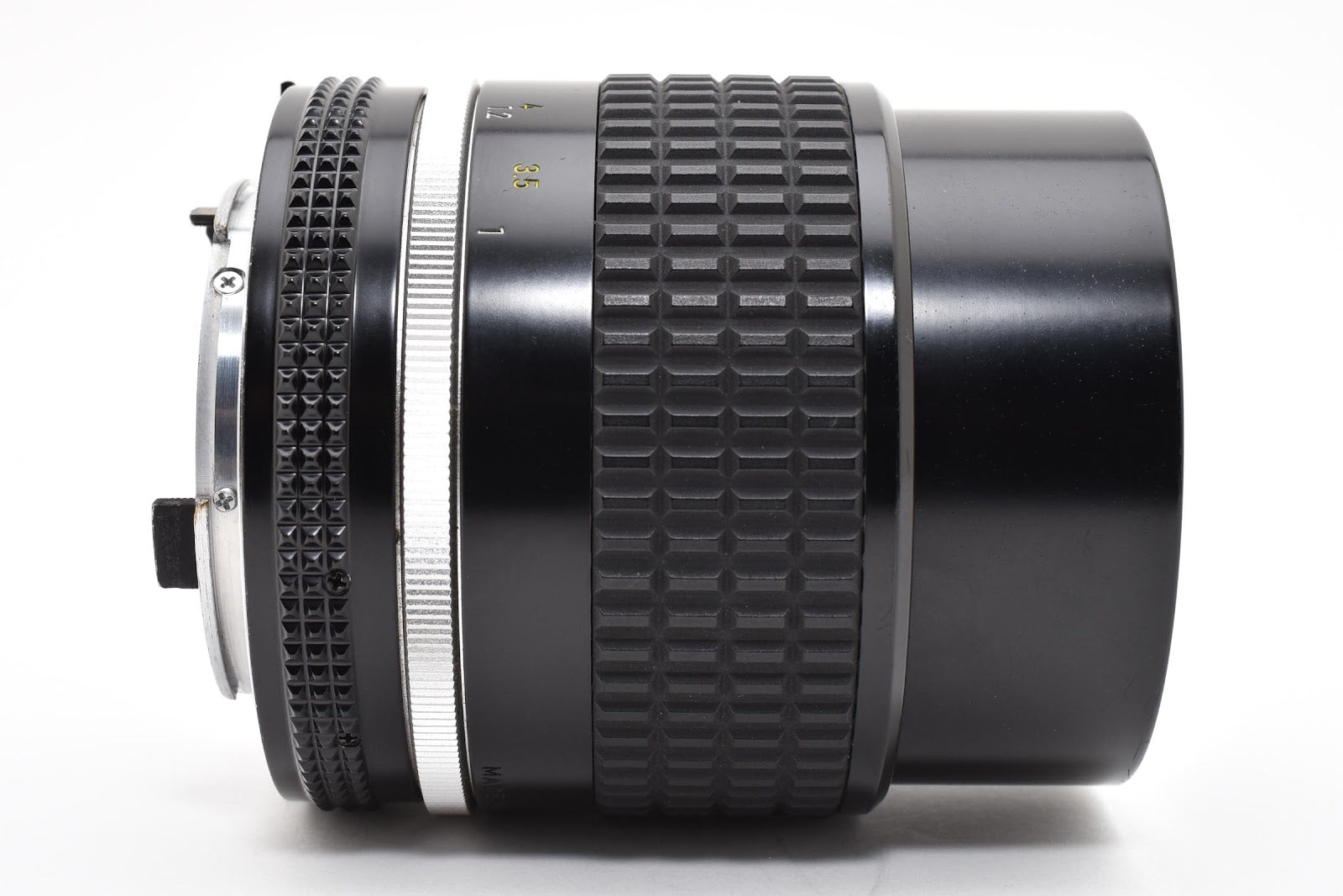 ★美品★ ニコン Nikon AI-S NIKKOR 105MM F2.5 単焦点レンズ 911万台 ★ #8751