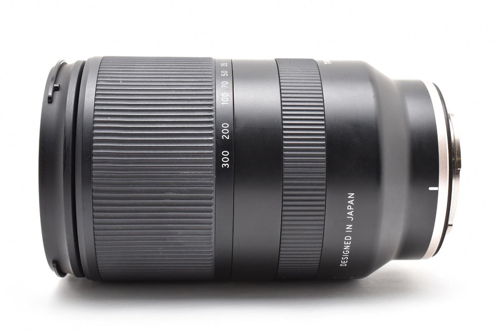 ★良品★ タムロン TAMRON 18-300MM F3.5-6.3 DI III-A VC VXD / MODEL B061 (ソニーE/APS-C用) ★ #9442