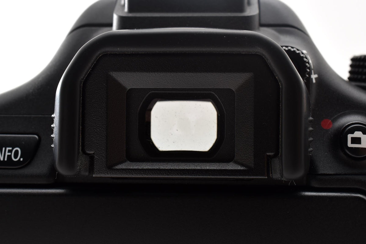 ★良品★ キヤノン CANON EOS KISS X5 デジタル一眼レフ ショット数29862 ボディ ショット数29862回 ★ #9231