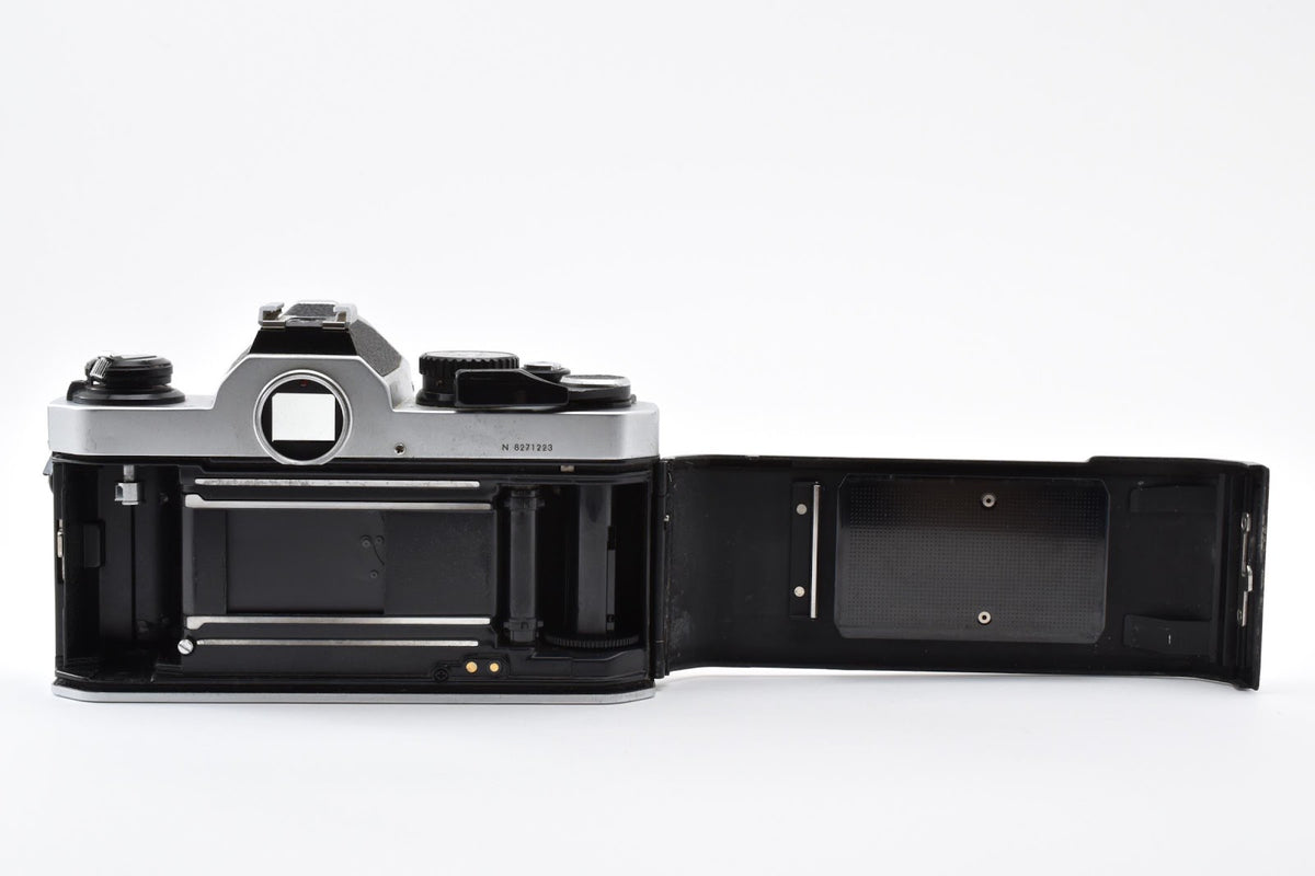 ★美品★ ニコン Nikon NEW FM2 ボディ シルバー フィルムカメラ ★ #9264