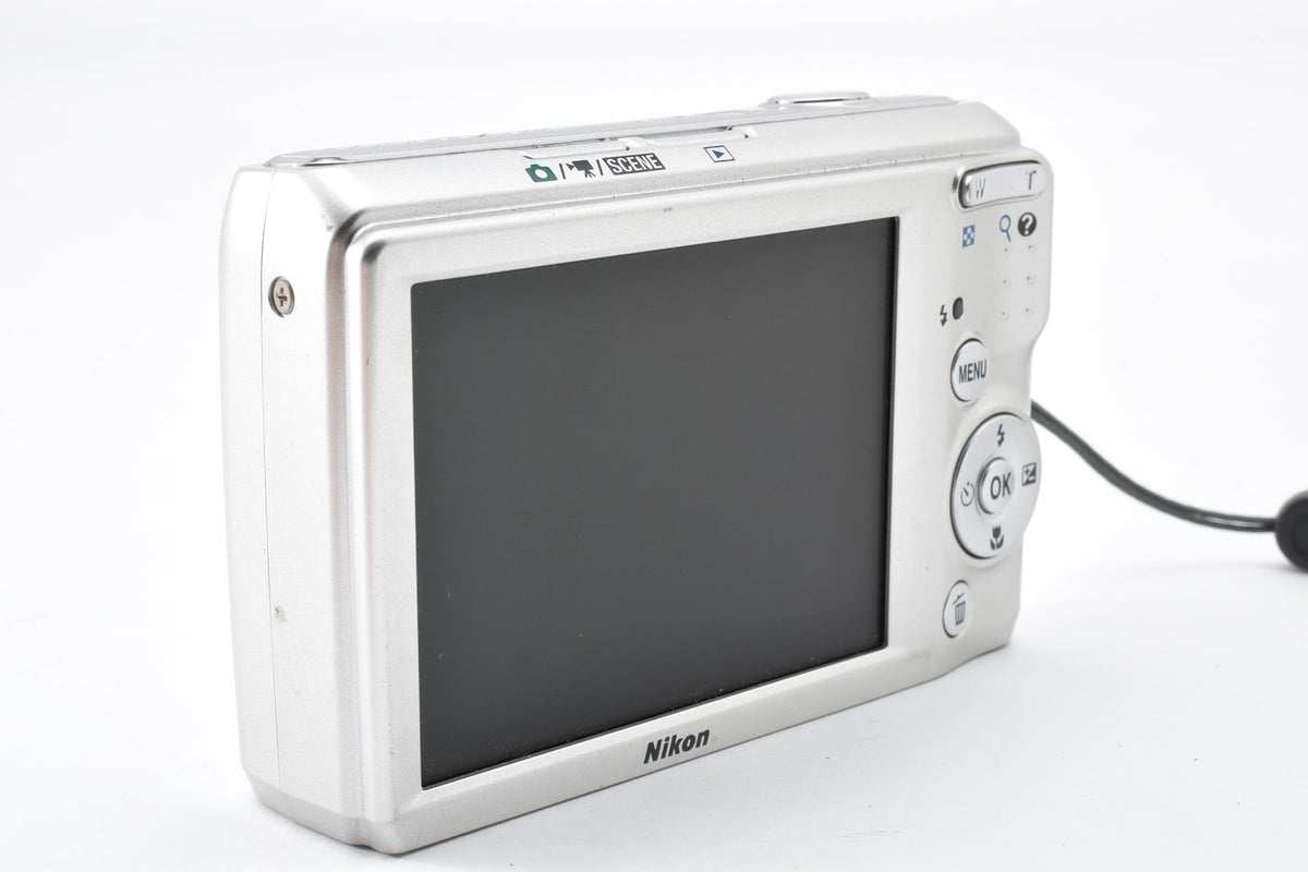 ★美品★ ニコン Nikon COOLPIX L20 デジタルカメラ 外観良好 光学クリア 動作問題なし ★ #9376