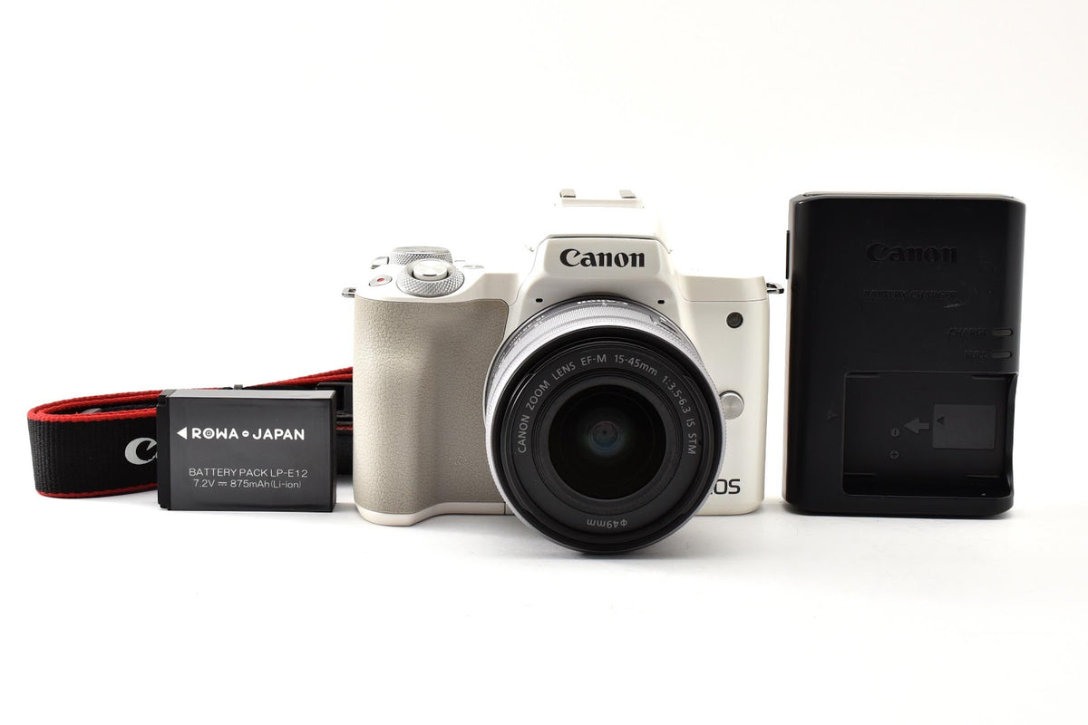★美品シャッター回数16,000回以下★ キヤノン CANON EOS KISS M ホワイト EF-M 15-45mm IS STM レンズセット ミラーレス一眼 ★ #9242