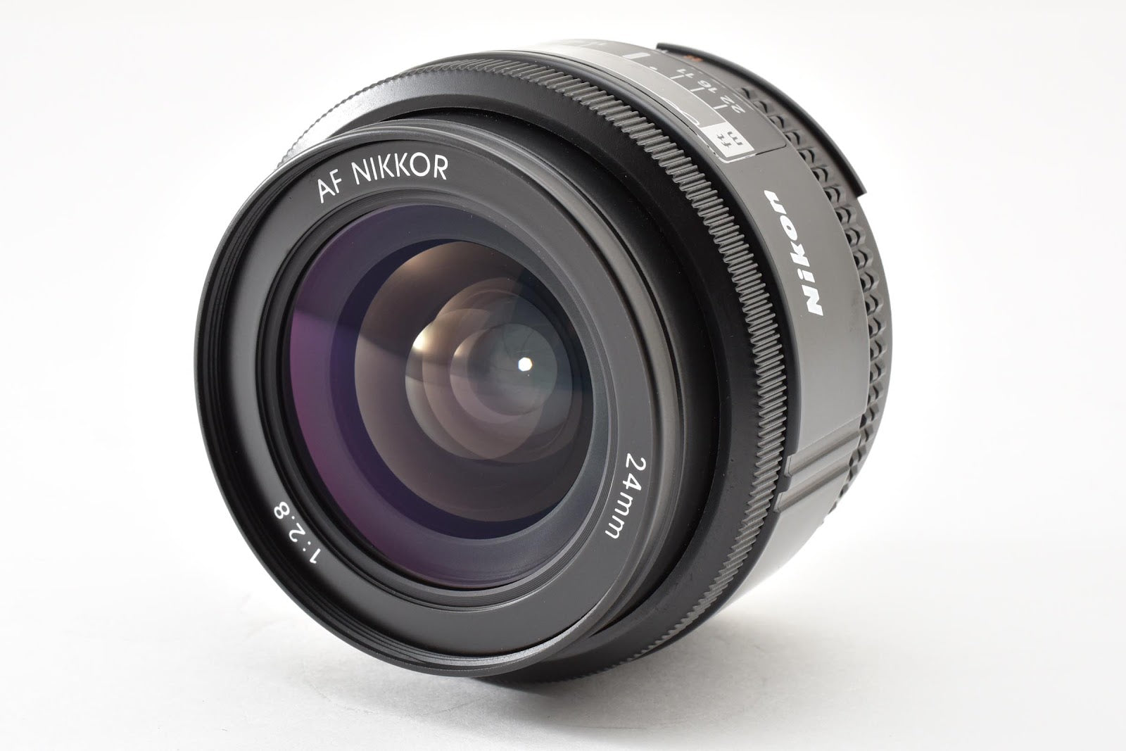 ★美品★ ニコン Nikon AF NIKKOR 24mm F2.8 広角 単焦点レンズ ★ #8819