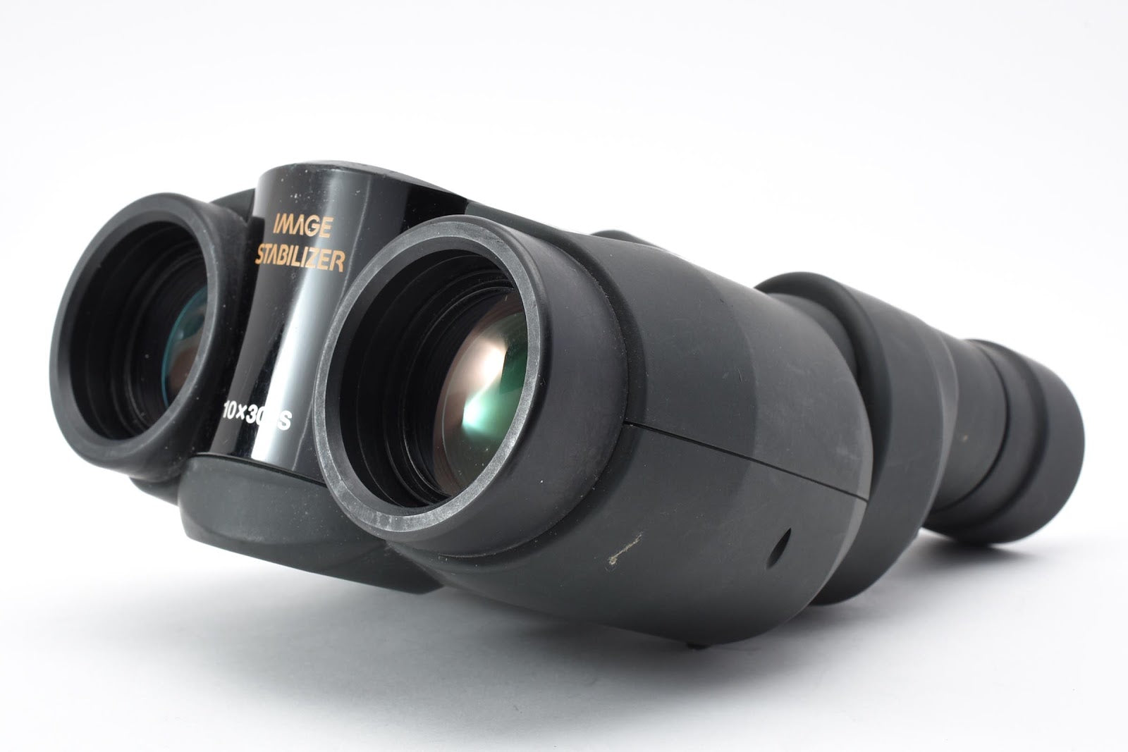 ★良品★ キヤノン CANON 双眼鏡 10X30 IS ブラック 防振 ★ #8865