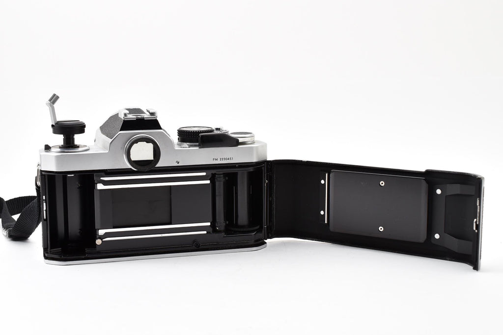 ★美品★ ニコン Nikon FM シルバー ボディ フィルムカメラ 説明書/発売時値札付き ★ #8966