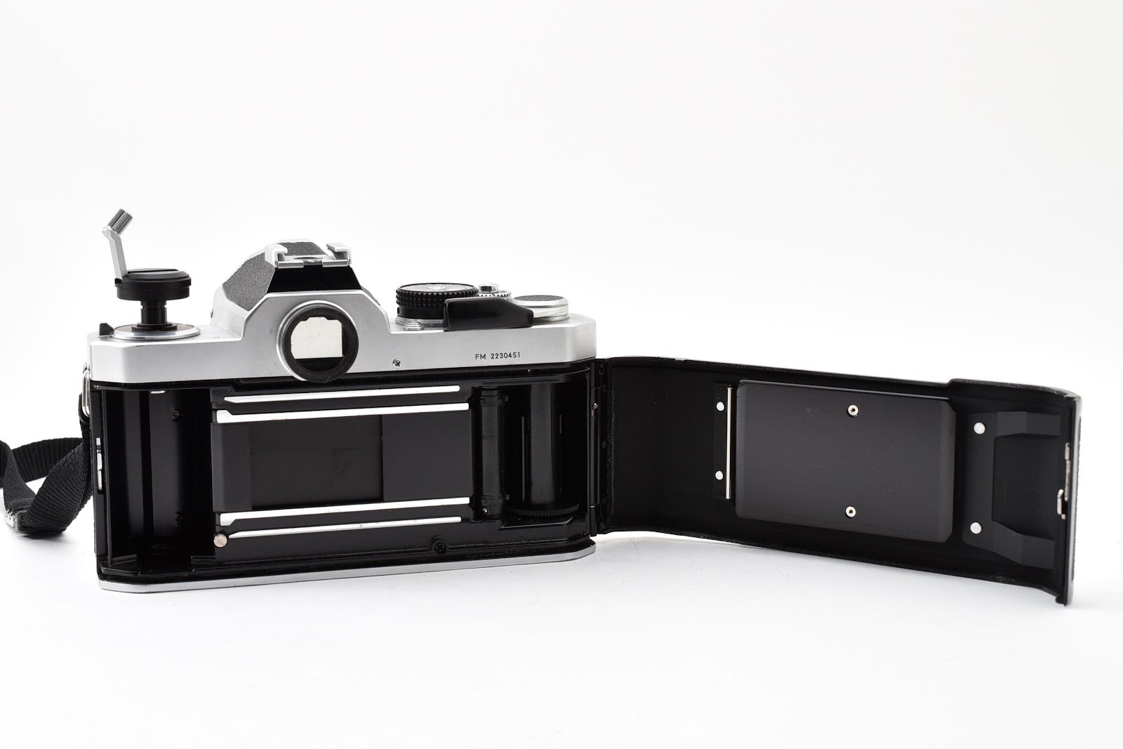 ★美品★ ニコン Nikon FM シルバー ボディ フィルムカメラ 説明書/発売時値札付き ★ #8966