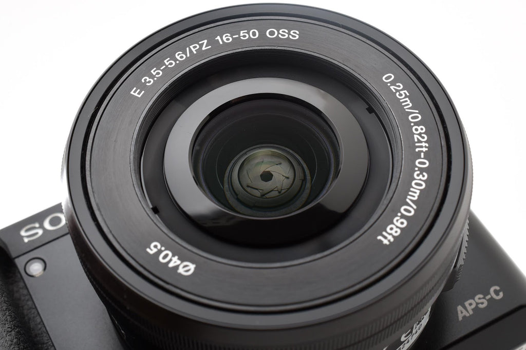 ★極上品★ ソニー SONY ショット数1699回 α6000 パワーズームレンズキット ILCE-6000L ミラーレス一眼 ★ #9215