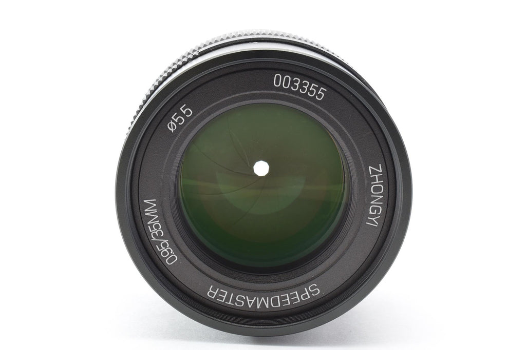 ★美品★ 中一光学 SPEEDMASTER 35MM F0.95 II (フジフイルムX用) ケース付き 交換レンズ ★ #9037