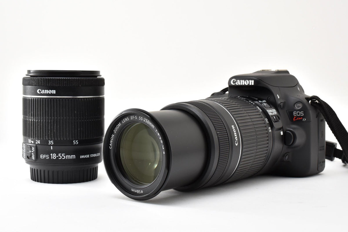 ★美品★ キヤノン CANON ショット数2243回 EOS KISS X7 ダブルズームキット デジタル一眼レフ ★ #9354