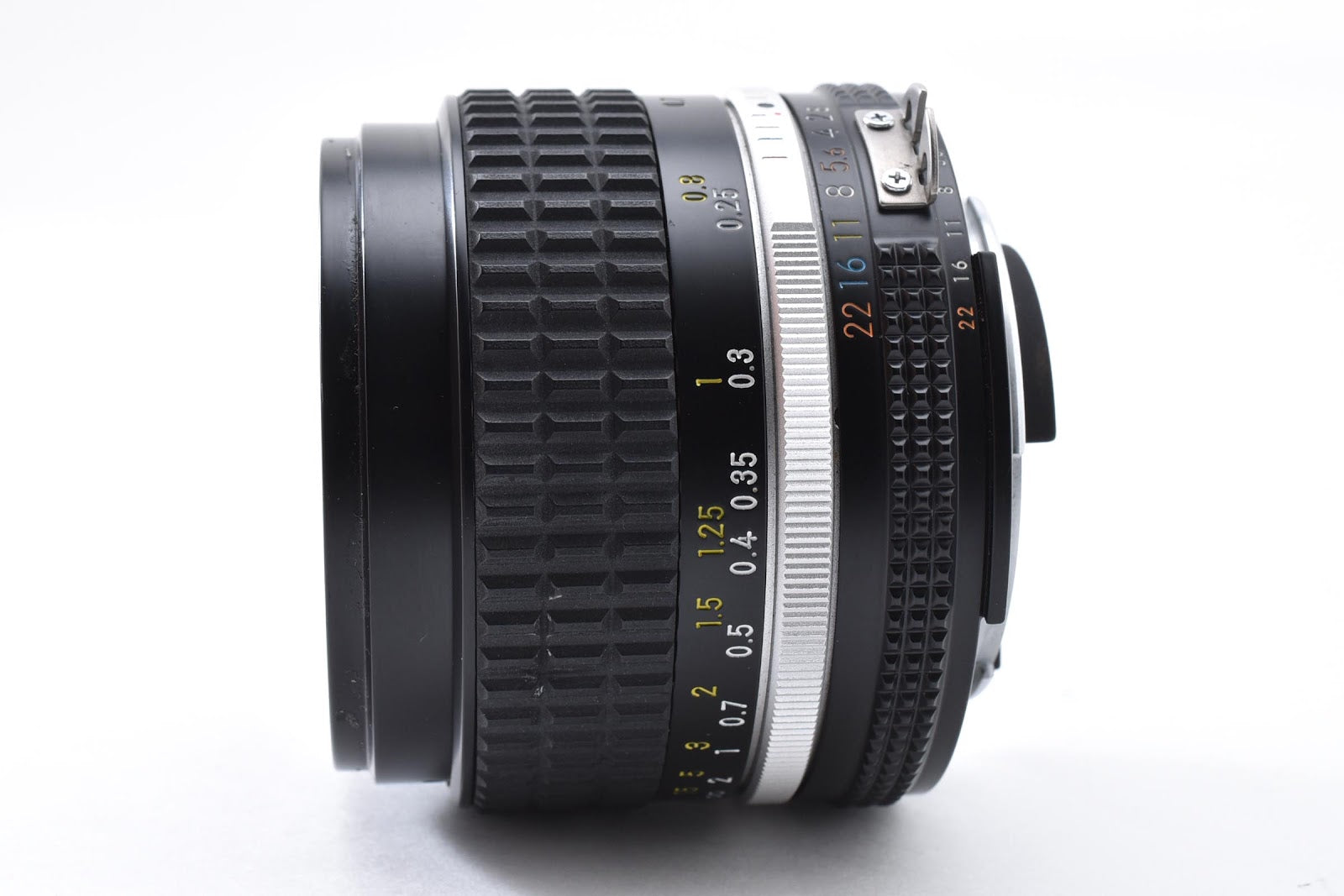 ★美品★ ニコン Nikon AI-S NIKKOR 28MM F2.8 単焦点レンズ フィルムカメラ用 美品 動作良好 光学クリア ★ #8950