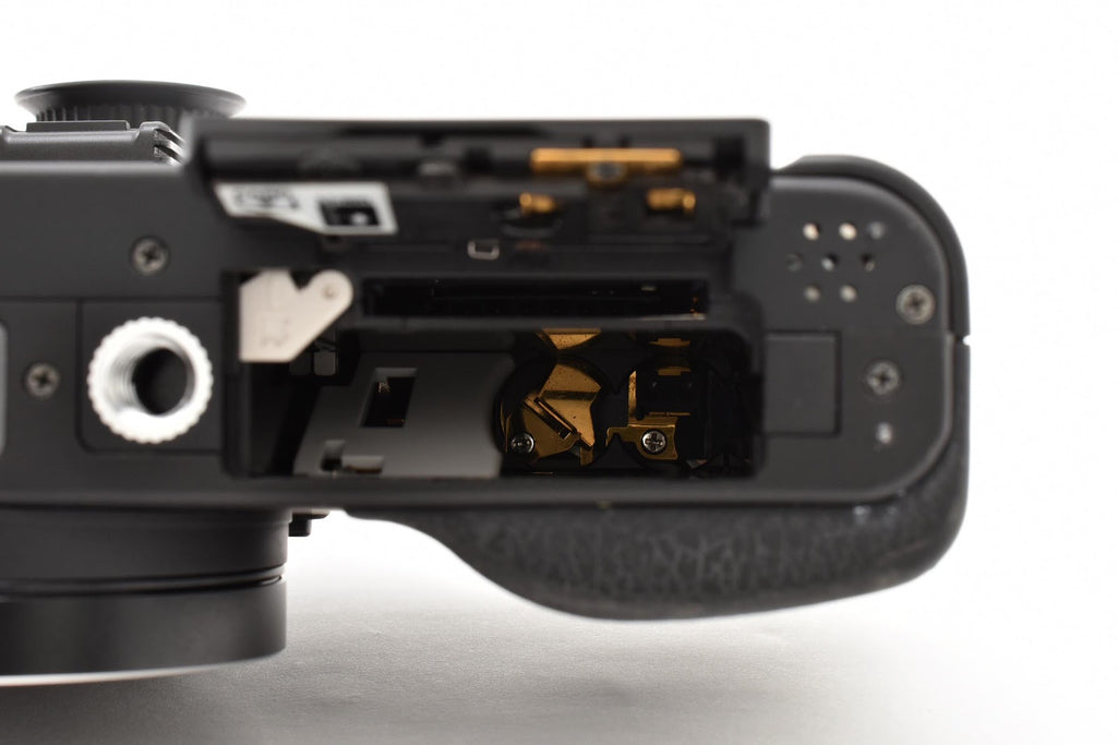 ★良品★ リコー RICOH CAPLIO GX100 VF-1 デジタルカメラ ★ #9455
