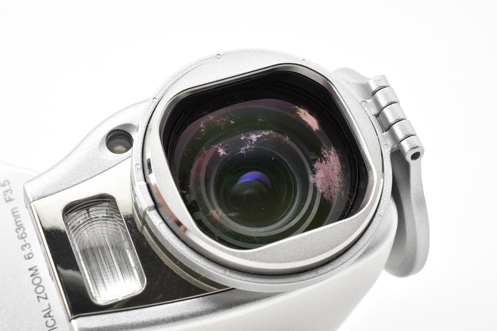 ★美品★ ニコン Nikon COOLPIX S10 600万画素 デジタルカメラ ★ #9361