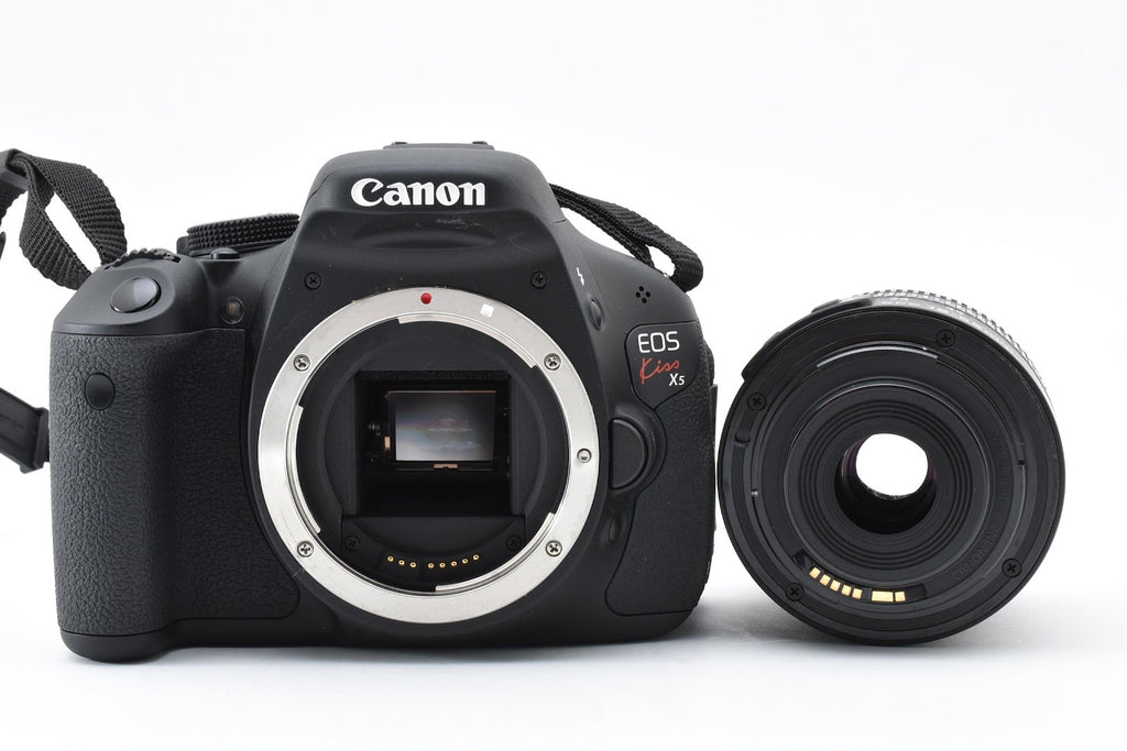 ★良品ショット数僅か3回★ キヤノン CANON  EOS KISS X5 ボディ EF-S 18-55MM F3.5-5.6 IS II デジタル一眼レフ ★ #9373