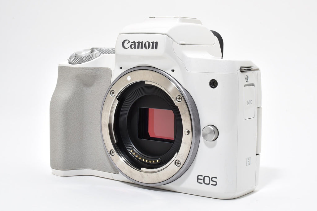 ★美品★ キャノン CANON EOS KISS M ボディ ホワイト ミラーレス一眼 小スレ 動作良好 ★ #8709