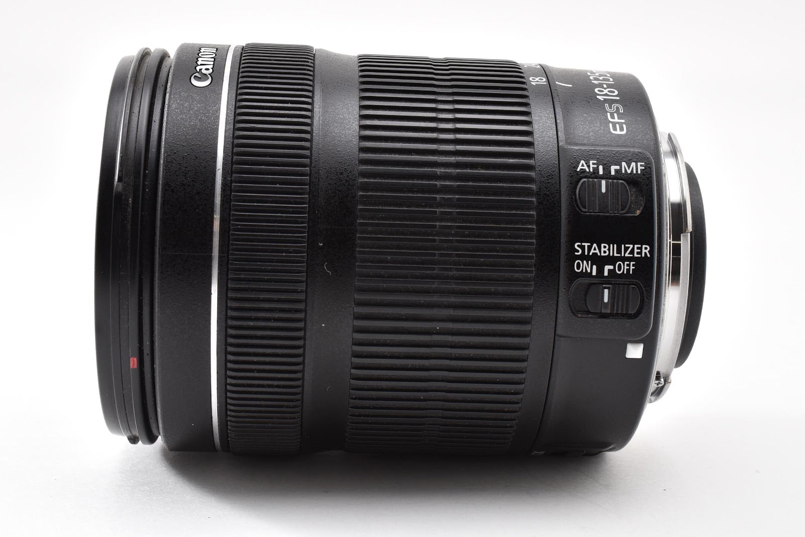 ★美品★ キヤノン CANON EF-S 18-135mm F3.5-5.6 IS STM レンズ ★ #8927